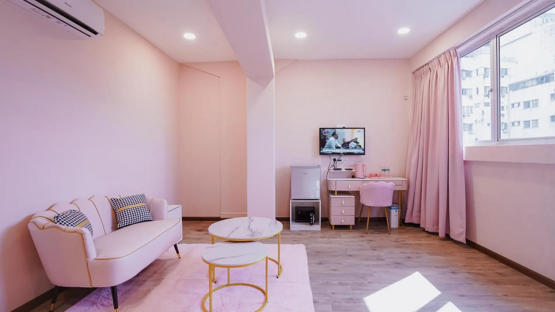 Pink Cabana Hotel George Town