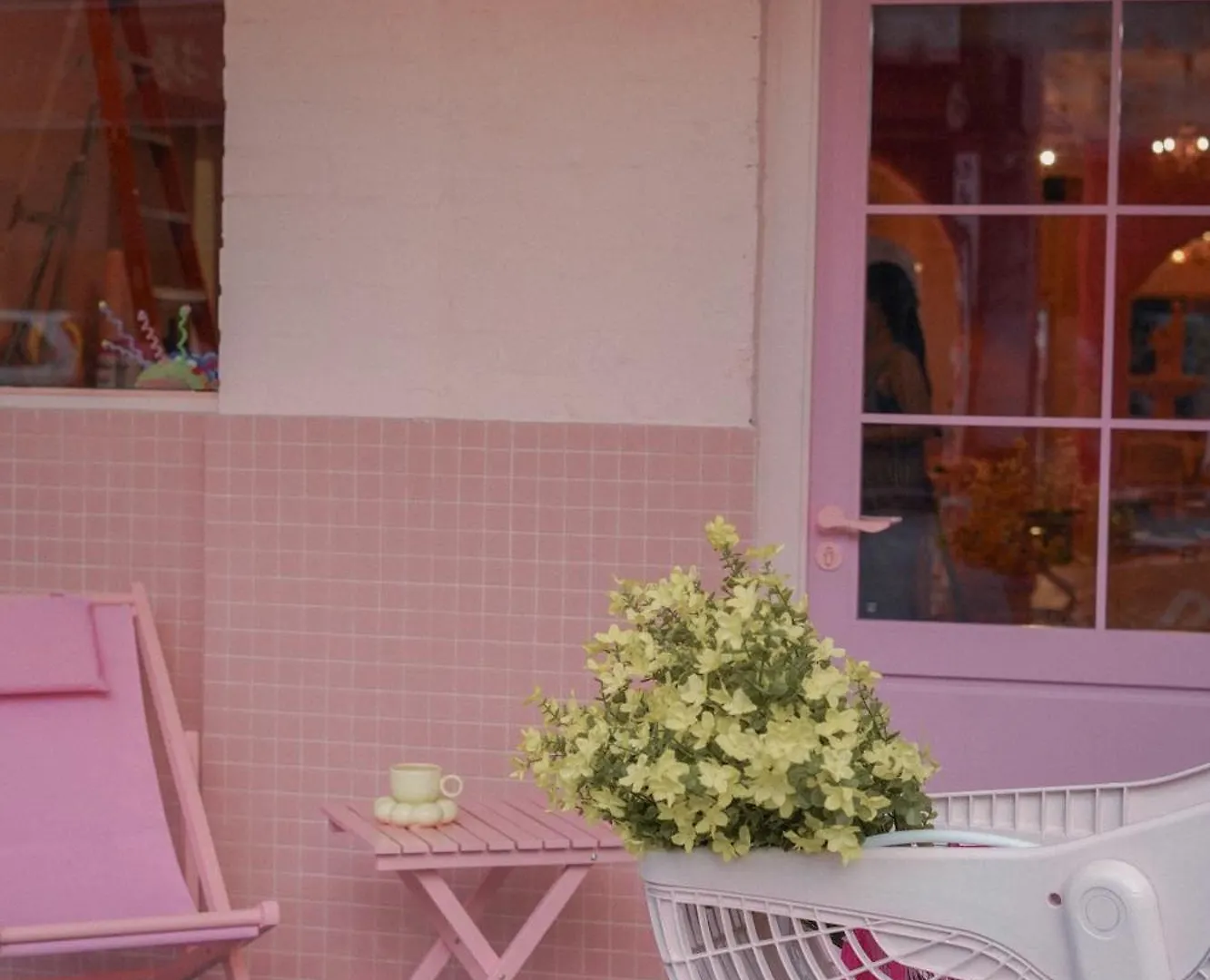 Pink Cabana Hotel George Town