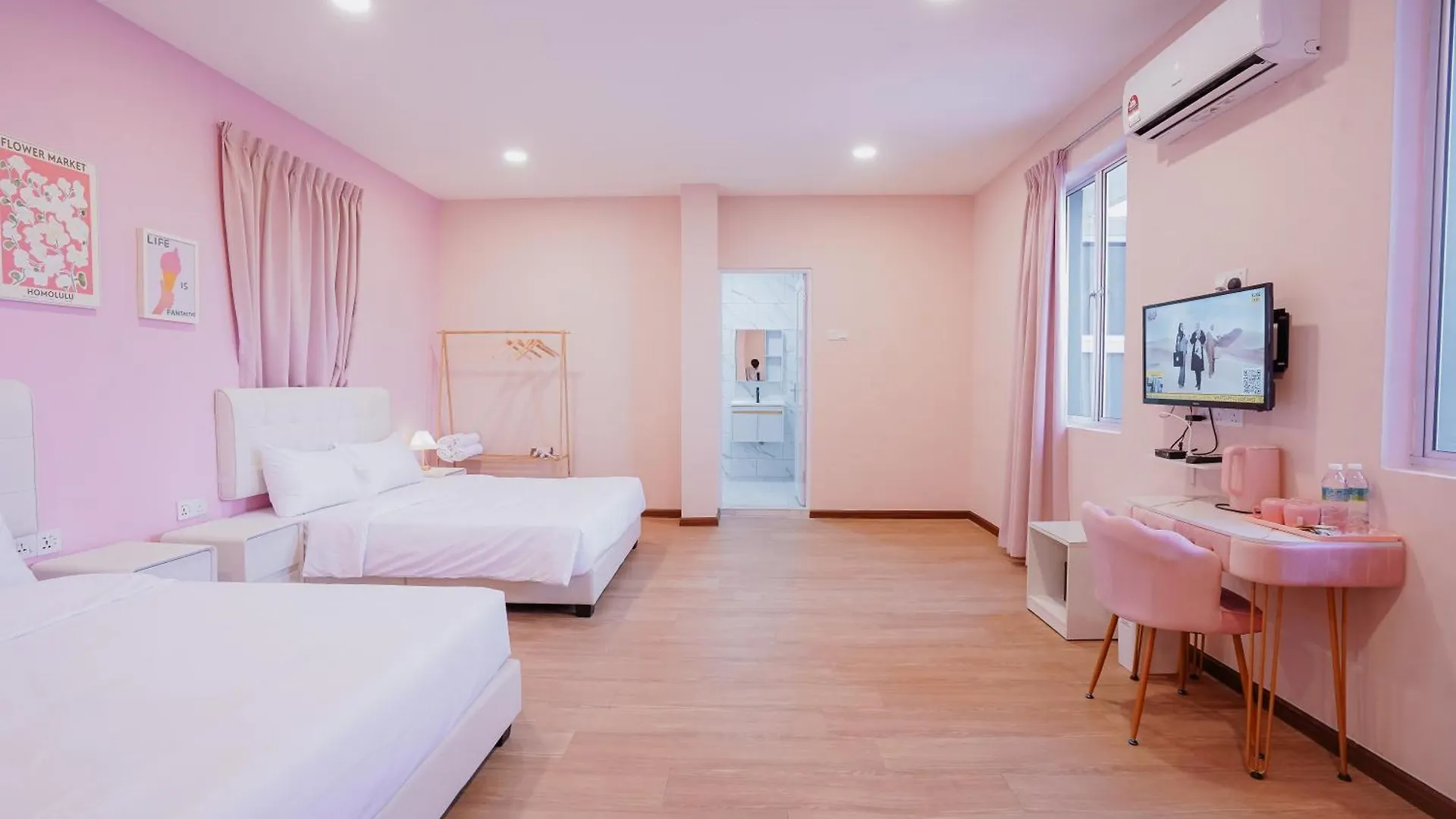 Hostel Pink Cabana Hotel George Town