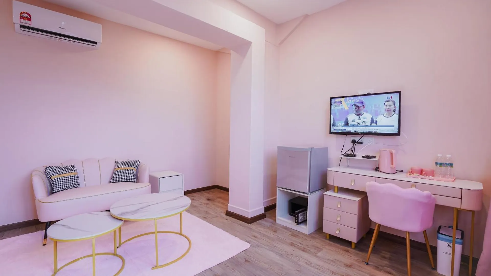 Hostel Pink Cabana Hotel George Town