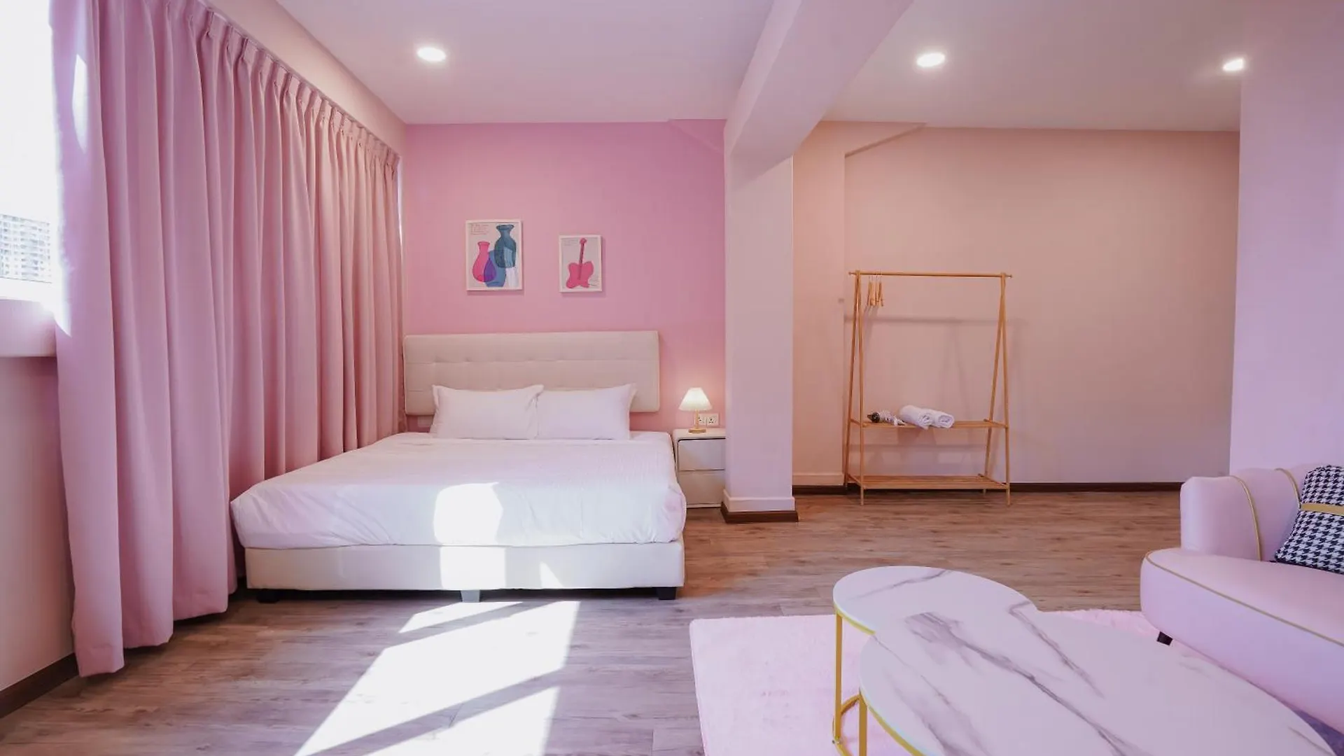 Hostel Pink Cabana Hotel George Town